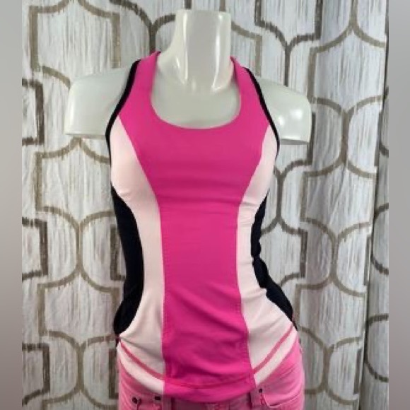 Women’s size 2 lululemon Cardio Kick tank - Picture 1 of 8